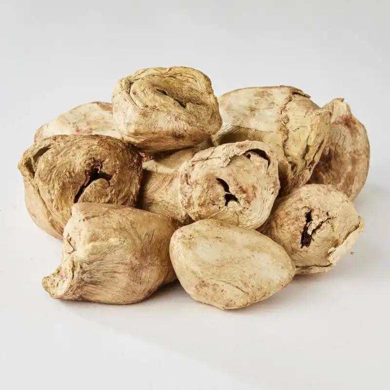 Freeze dried turkey heart nuggets, natural pet treats for dogs and cats.